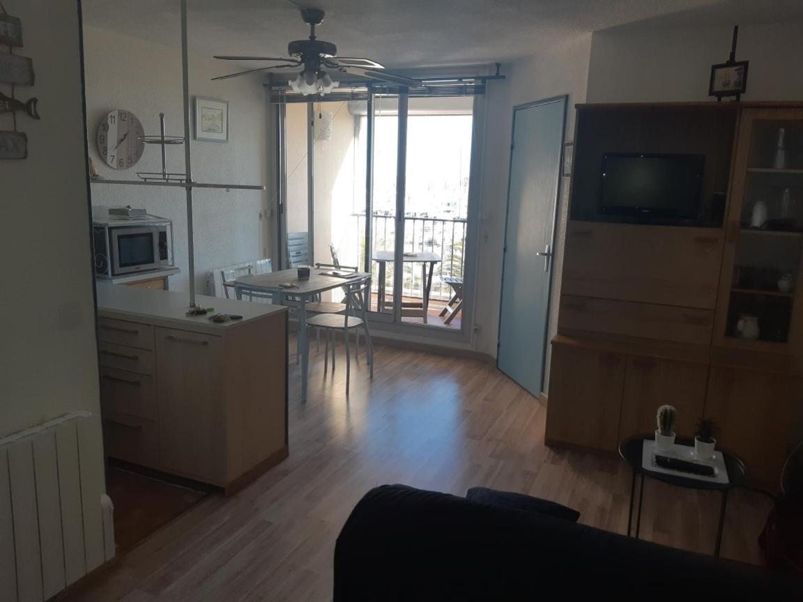 T2 Sur Le Port Avec Parking Apartment Gruissan Luaran gambar