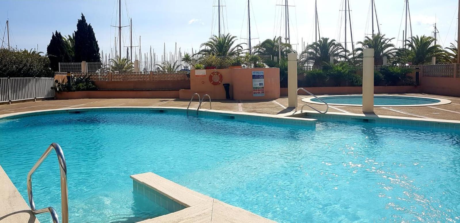 T2 Sur Le Port Avec Parking Apartment Gruissan Luaran gambar