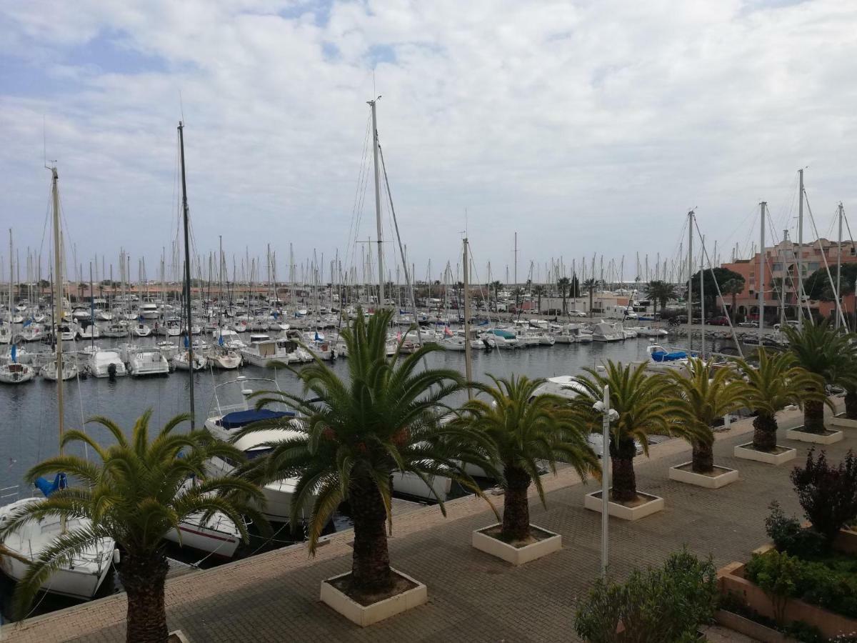 T2 Sur Le Port Avec Parking Apartment Gruissan Luaran gambar